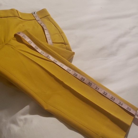 Banana republic Yellow pants - Picture 9 of 9